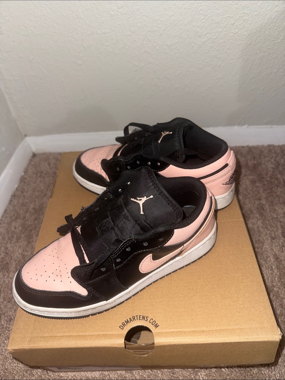 Air Jordan 1 Low Women’s Sneakers - Pink & Black